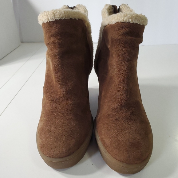 Aquatalia Charlie Waterproof Suede Bootie 8 - Picture 6 of 11